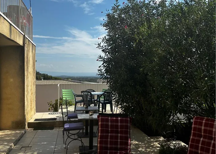 Maison Provencale 200m2 Piscine Calme 50m Du Bus Villa Villeneuve-lès-Avignon